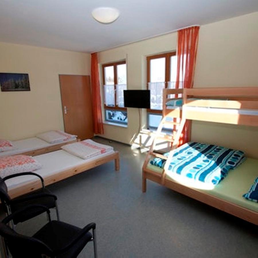 Rhoen Panorama Hostel Poppenhausen Exterior foto